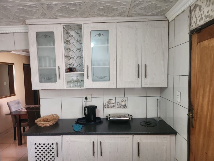 3 Bedroom Property for Sale in Mabopane Unit X North West